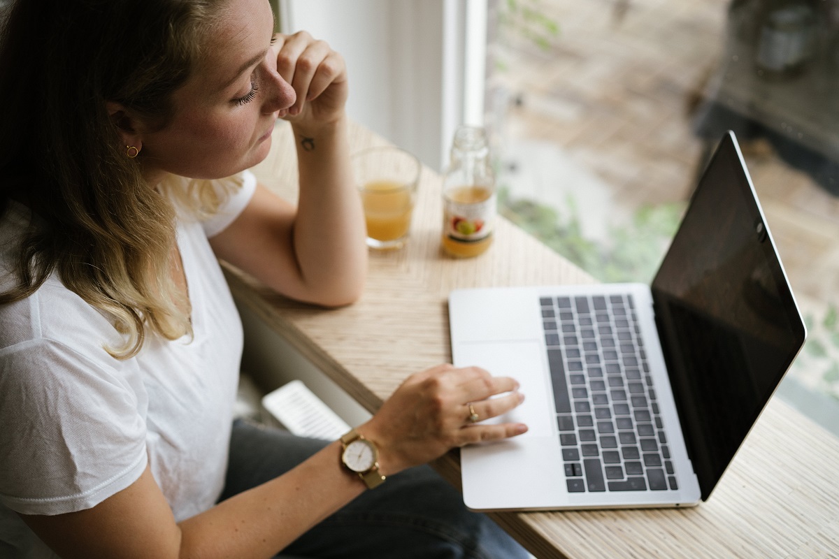 Jak połączyć pracę z nauką w liceum dla dorosłych?